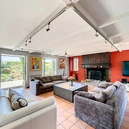 Prázdninový dům Le Petit Saint-leonard *