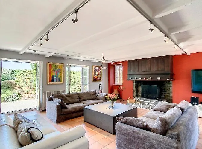 Holiday home Le Petit Saint-leonard *